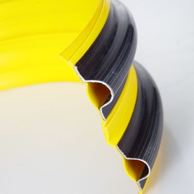 Дренаж HDPE DN25mm пускает стальной усиленный прокладкой двойной кульверт по трубам стены